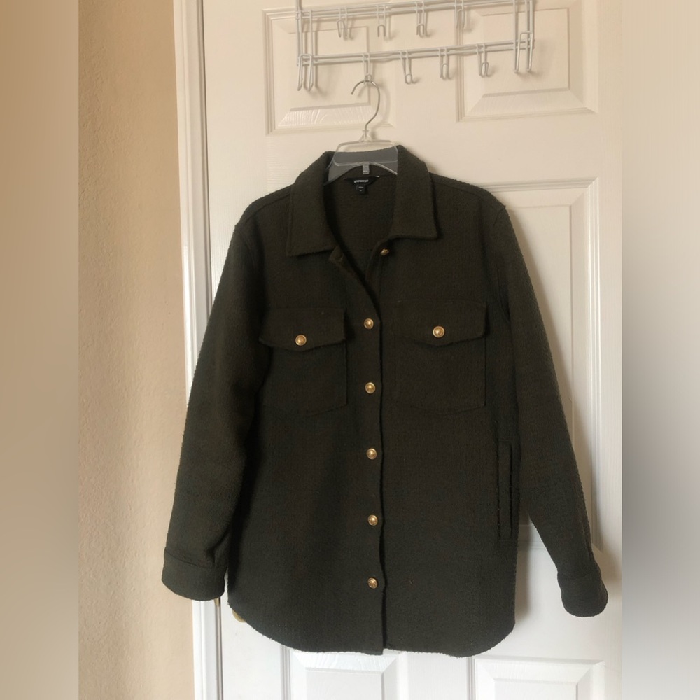 Express button down top - Picture 2 of 5
